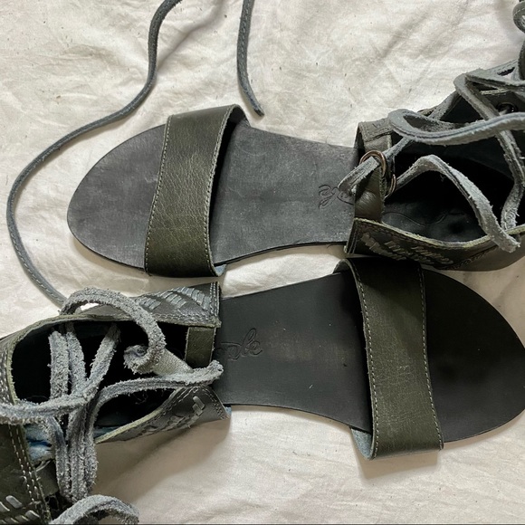 NWOT Leather Gladiator Sandals - Picture 6 of 16